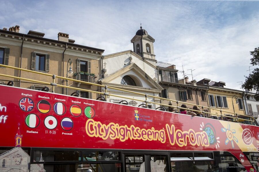Verona: Hop-on Hop-off Tour 24 or 48-Hour Ticket - Who gets the most value from this tour
