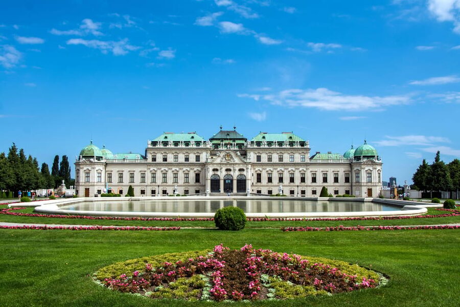 Vienna: Big Bus Hop-On, Hop-Off Tour by Open-Top Bus - The Palace Route: Belvedere, Hundertwasserhaus, and Schönbrunn