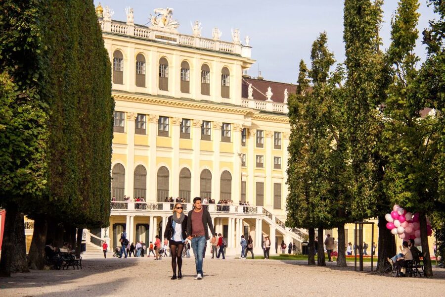 Vienna: Bus & Schönbrunn Palace Skip-the-Line Guided Tour - Should you book it?