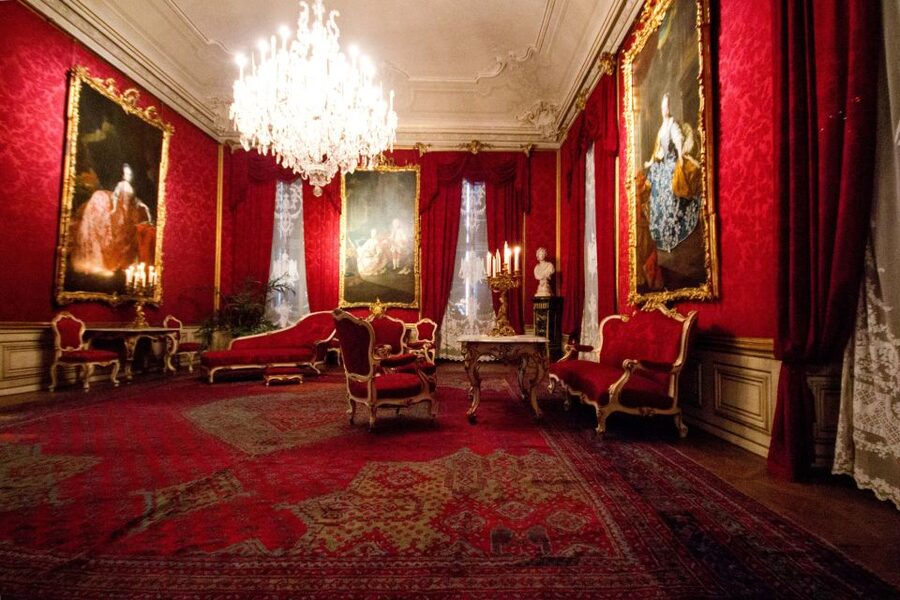 Vienna: Bus & Schönbrunn Palace Skip-the-Line Guided Tour - Is $81 a fair price?