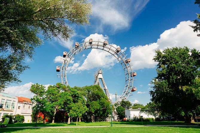 Vienna Hop On Hop Off City Tour - Commentary, comfort, and the practical weak points