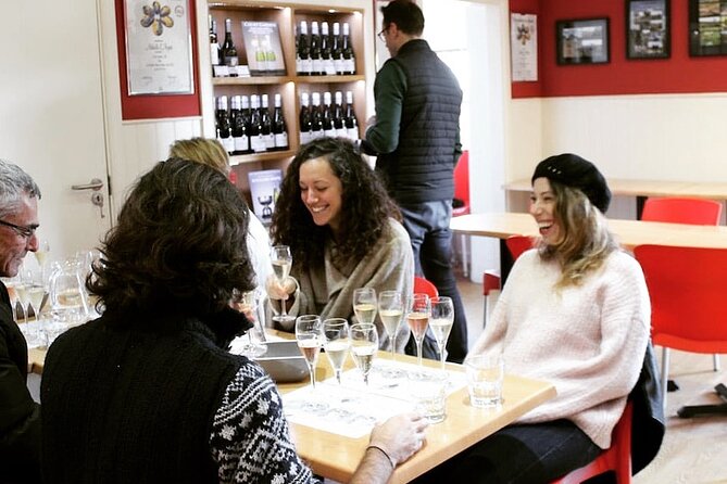 Vineyard & Cheesemaker Bus Tour of Sussex - High Weald Dairy turns lunch into the centerpiece