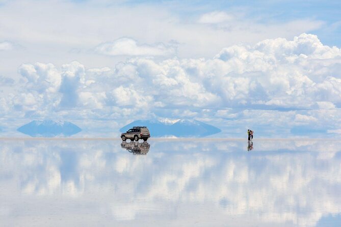 Visit to Uyuni Salt Flats from La Paz Bolivia by Bus - A useful morning pause in Uyuni