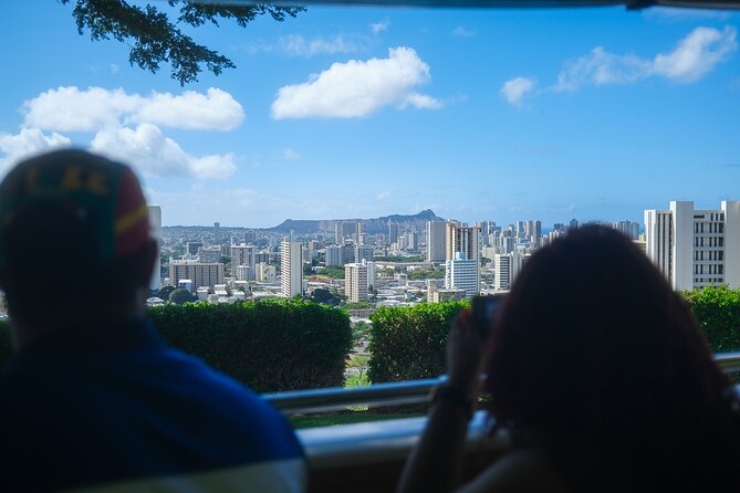 Waikiki Trolley Red Line Heroes & Legends Hop-on Hop-off Tour - Hawaii State Capitol and Honolulu’s civic center