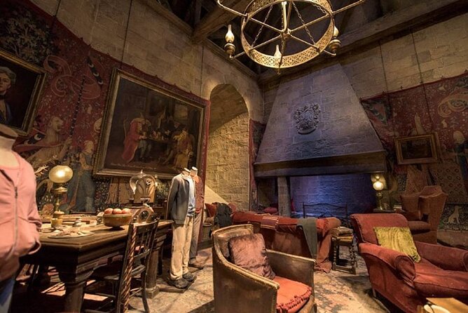 Warner Bros. Studio Tour London Transport Only by Bus - Why this bus transfer can make the Harry Potter day easier
