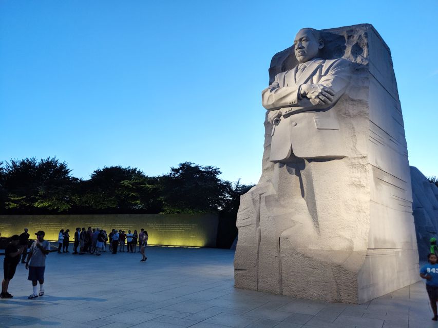 Washington DC: Bus Tour to the Highlights of the Capital - Starting at the U.S. Navy Memorial and Capitol Hill