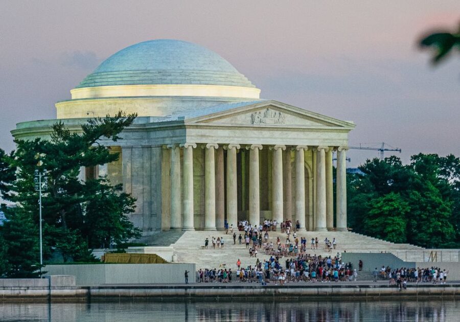 Washington DC: National Mall Night Bus Tour - Is $55 good value?