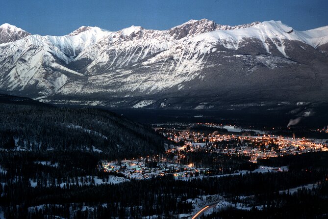 Western Classic - One Way Calgary To Vancouver Rockies Bus Tour - What the hotels, breakfasts, and guide service add