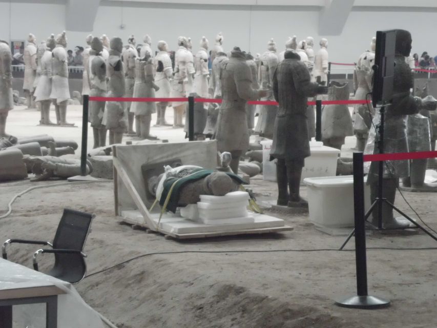 Xian: Terracotta Army Ticket & Guided Bus Tour with Options - Key points at a glance