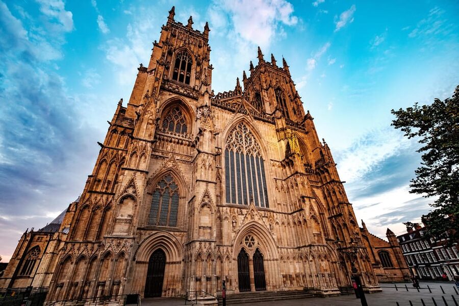 York Day Rail Tour from London Including Hop-on Hop-off Tour - A fast train from London to medieval York