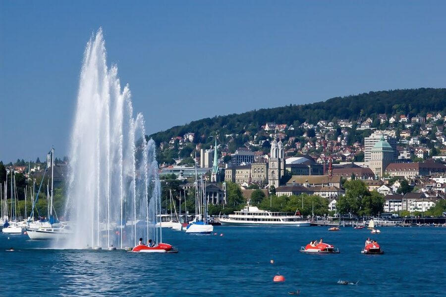 Zurich: Sightseeing Bus Tour with Optional FIFA Museum - Who should book this Zurich tour?